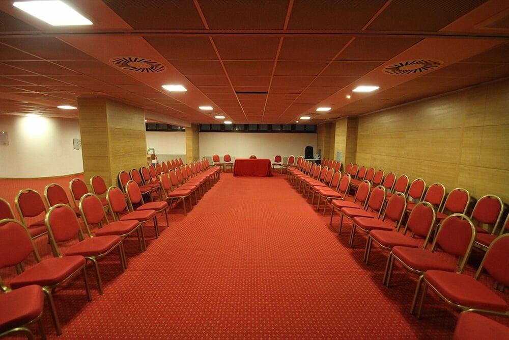 Hotel Club Regina E Fassa Mazzin Bagian luar foto